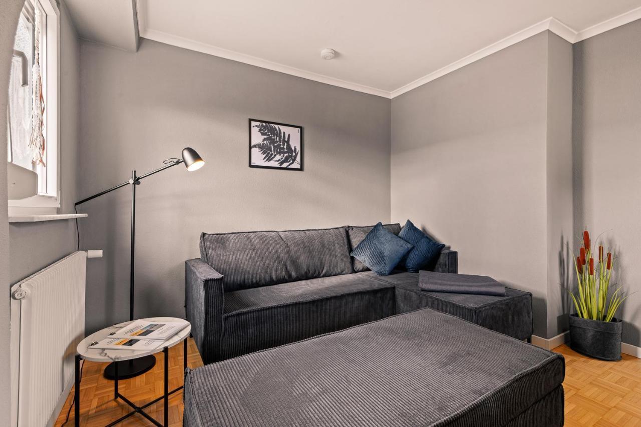 Apartment Fuer Bis Zu 6 Personen Mit Terrasse Und Klima FDH Exterior foto